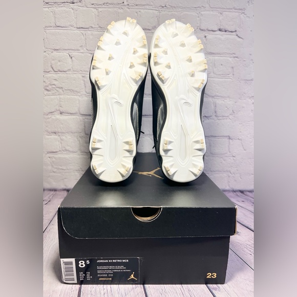 Air Jordan XII Retro MCS Molded Baseball Cleats. M 8.5 Only worn onto the field - Picture 7 of 16